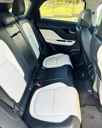 Jaguar F-Pace cena 142999 przebieg: 188000, rok produkcji 2017 z Jaworzno małe 631